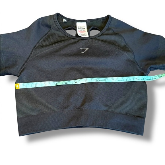 GYMSHARK Ultra Seamless Crop Top Black Women's Short Sleeve Active Sz M EUC - Picture 4 of 7